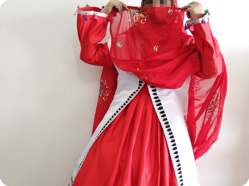 لباس محلی زنانه